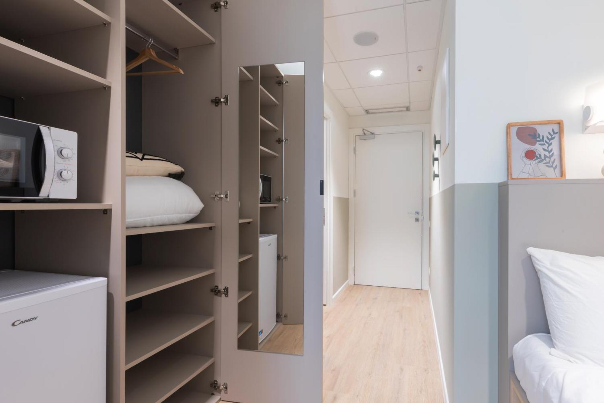 מילאנו Well-Located Campus Rooms Near City Park מראה חיצוני תמונה